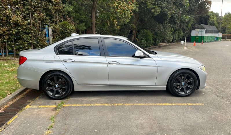 BMW 320i F30 Executive TP 2000CC T CT lleno