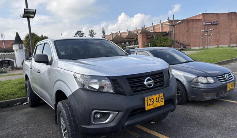 NISSAN NP 300 FRONTIER (2) 2.5L MT 2500CC 4X2 AA lleno